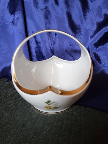 Ostali antikviteti: Korpa Jugoporcelan Titov Veles iz 70ih.god. Korpa je perfektna,sve na — 9