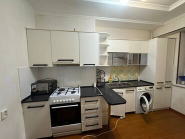 Долгосрочная аренда квартир: 3 комнаты — 8