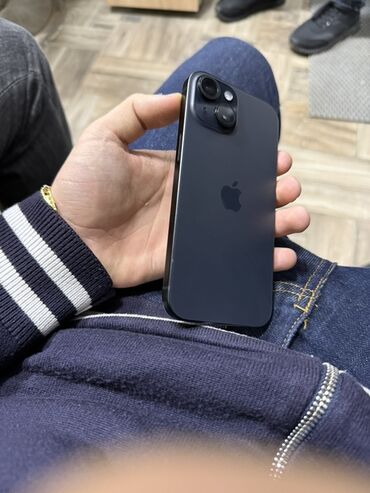 Apple iPhone: IPhone 15, 128 GB, Qara, Face ID — 8