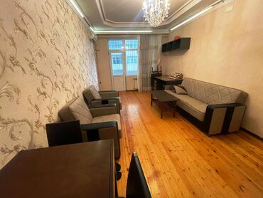 Uzunmüddətli kirayə mənzillər: Xətai rayonu Xətai metrosunun 1 addımlığı məsafəsində yerləşən, 16 — 2