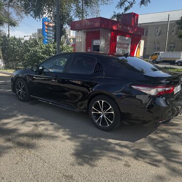 Toyota: Toyota Camry: 2018 г., 2.5 л, Автомат, Бензин, Седан