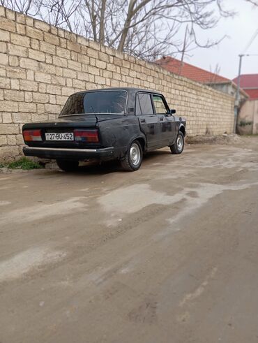 kreditli masinlar: VAZ (LADA) 2107: 1.6 l | 1993 il 558012151 km Sedan