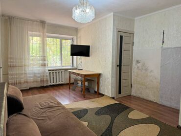 обмен квартиру на частный дом: 2 бөлмө, 43 кв. м, Хрущевка, 1 кабат, Эски ремонт