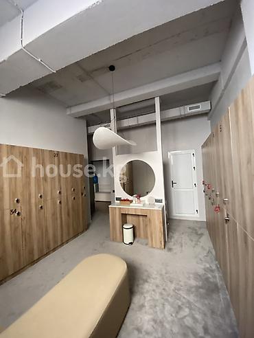 1000: Сдается в аренду коммерческое помещение — 150 м² Предлагается в — 8