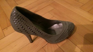 Women's Footwear: Pumps