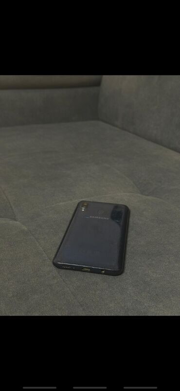 ремонт стекла телефона цена: Samsung Galaxy A20, Б/у, 32 ГБ, цвет - Черный, 1 SIM, 2 SIM, eSIM