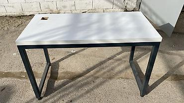 Digər ofis mebeli: Ofis mebelləri Xahiş olunur vp-da əlaqə saxlayın Masa ağ florbox — 1