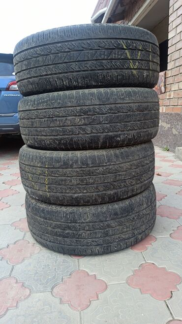 Шины: Шины 275 / 65 / R 17, Лето, Б/у, Комплект, Внедорожные (АТ/МТ), Корея, Roadstone