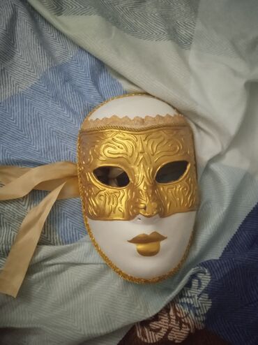 Веницианская маска