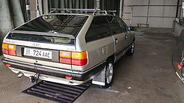 капот е53: Audi 100: 1989 г., 2.3 л, Механика, Бензин, Универсал — 3