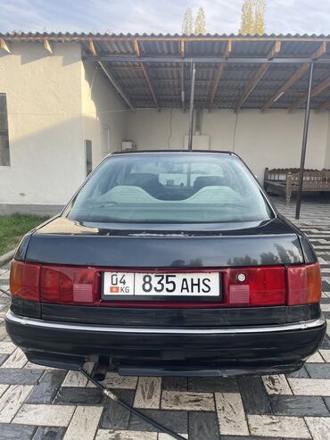 японский прессподборщик: Audi 80: 1995 г., 2.3 л, Бензин