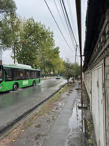 алмашам обмен: Сдаю Офис целиком: 16 м², С ремонтом, С отдельным входом — 4