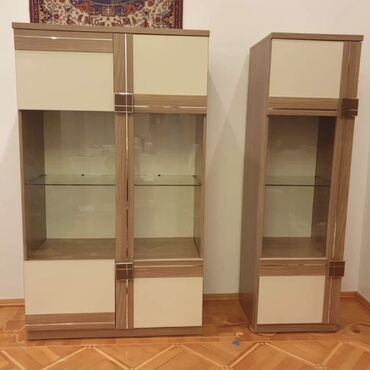 вешалки напольные для одежды деревянные дорогие: Стеклянная витрина-шкаф