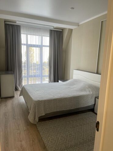 аренда дома на иссык куле: Батир, | Chaika Resort, Балдар аянтчасы, Унаа токтотуучу жай, унаа туруучу жай, Коргоодогу аймак