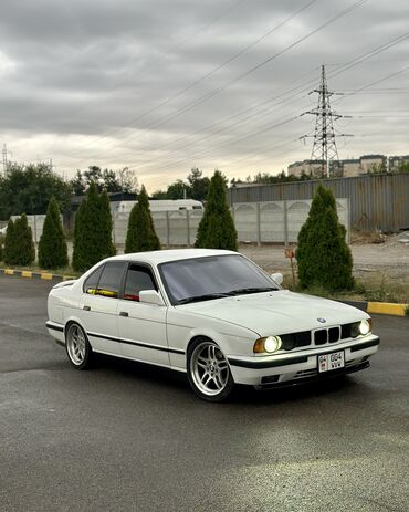 м5: BMW M5: 1991 г., 3 л, Механика, Бензин, Седан