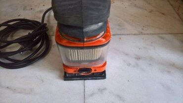 Električne polirke: 1. Black&Decker 270W Duosand2. Black&Decker VersaPak VP510 3 na lalafo.rs — 13 Električne polirke: 1. Black&Decker 270W Duosand2. Black&Decker VersaPak VP510 3 — 13