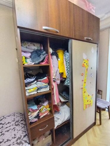 İşlənmiş, Kupe, 2 qapılı Düz dolab, Qarderob, paltar dolabı