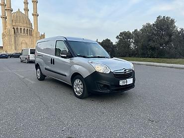 elantra 2015: Opel Combo: 1.3 l | 2015 il 176000 km Van body type — 6