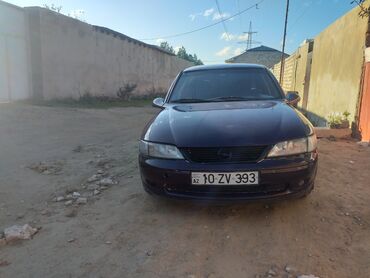 qazel satisi: Opel Vectra: 1.8 l | 1996 il 396500 km Sedan