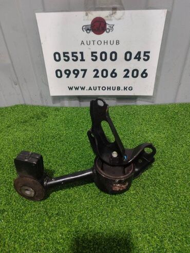Другие автозапчасти: Подушка TOYOTA Estima MCR30W 1MZFE 2003 (б/у)