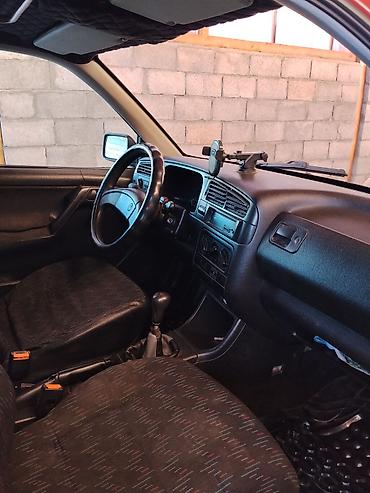 ровер 400: Volkswagen Golf: 1994 г., 1.6 л, Хэтчбэк — 5