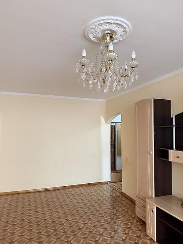 Долгосрочная аренда квартир: 3 комнаты, Собственник, Без подселения, С мебелью частично — 1