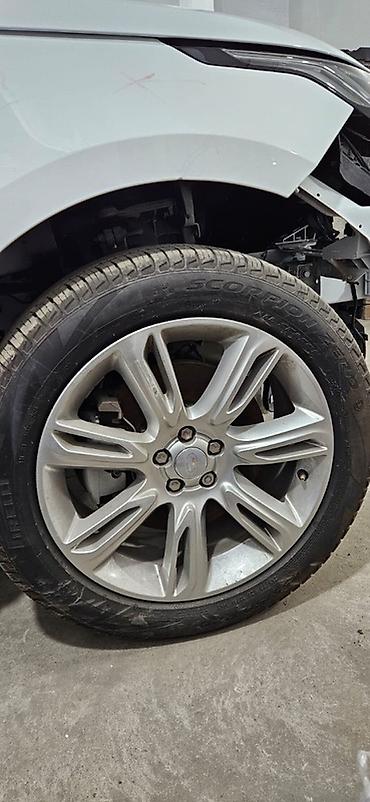 5: Pirelli Scorpion Verde All Season təkərlər və 20" yüngül lehimli disk — 2