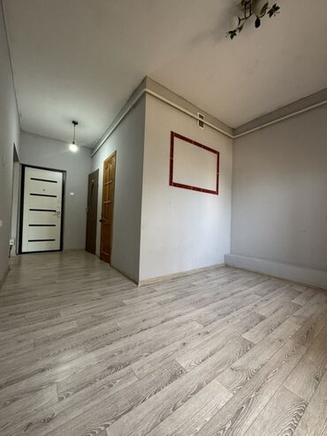 квартиру в городе ош: 1 комната, 35 м², 106 серия улучшенная, 1 этаж, Косметический ремонт
