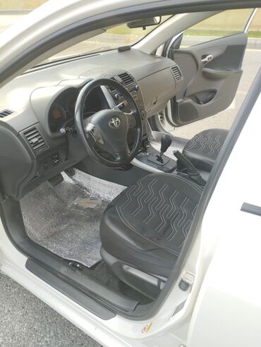 Toyota: Toyota Corolla: 1.6 l | 2006 il Sedan — 7