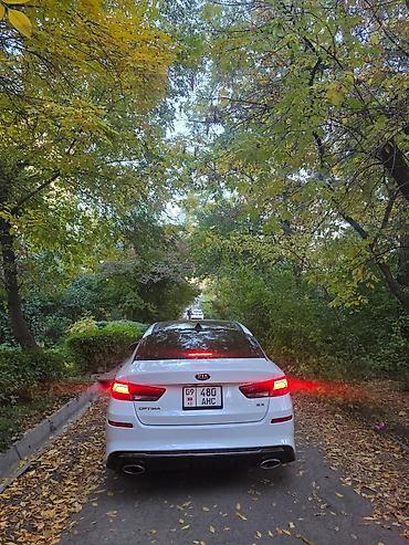 byd e9 1: Kia Optima: 2019 г., 1.6 л, Робот, Бензин, Седан — 5