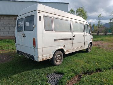 мерс универсал ош: Mercedes-Benz Спринтер: 1991 г., 3 л, Механика, Дизель, Бус