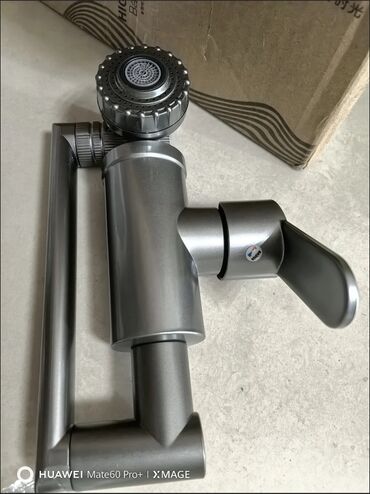 краник для кухни: Кухонный смеситель с многосекционным поворотным изливом 360° -