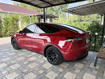 byd e6: Tesla Model Y: 2020 г., Электромобиль, Кроссовер — 2