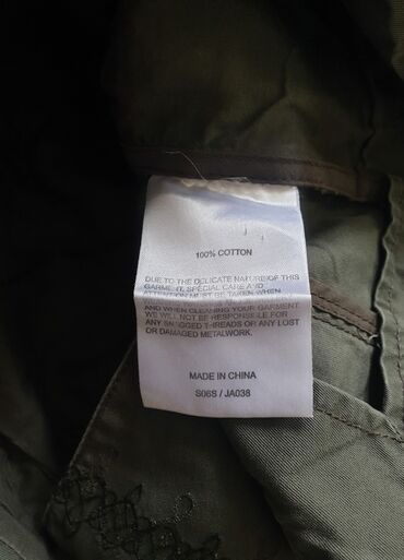 Ostale jakne, kaputi, prsluci: KAREN MILLEN tanka jakna u vojničkom - militari fazonu. Maslinasto — 7