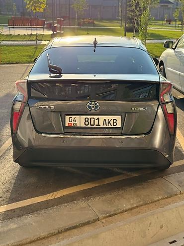 Toyota: Toyota Prius: 2017 г., 1.8 л, Вариатор, Гибрид, Хэтчбэк — 11