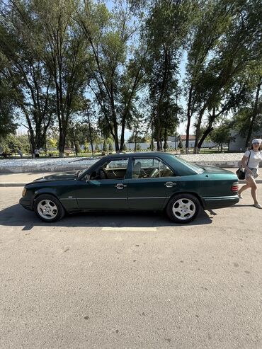шины r14c: Mercedes-Benz W124: 1995 г., 2 л, Механика, Бензин, Седан