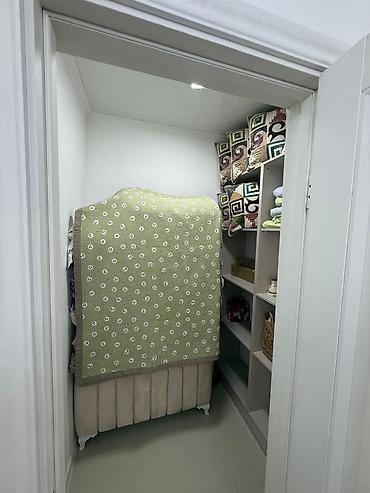 Продажа квартир: 2 комнаты, 79 м², 8 этаж — 4