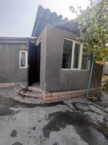 рядом с аламединским рынком: 🏡 Сдаётся уютный дом в аренду по адресу: Ильмирская 108А! 💰 Всего 25