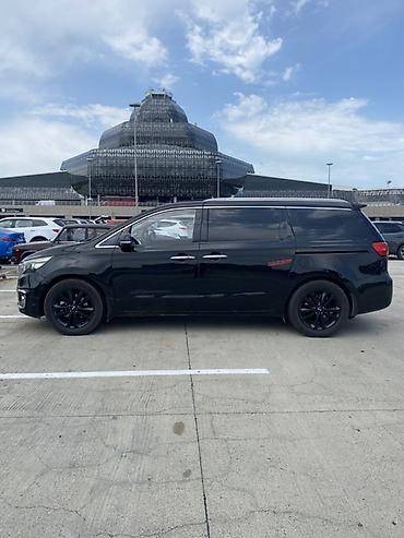 kia sorento disk: Kia Carnival miniven - Korpus rəngi: qara, qara rəngli disklər - — 4