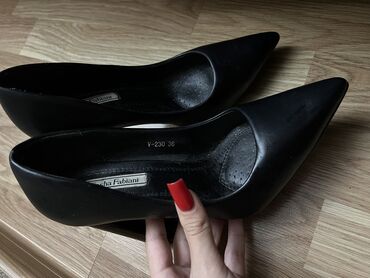 dəri ayaqqabi: Tuflilər, Ölçü: 36, rəng - Qara, İşlənmiş
