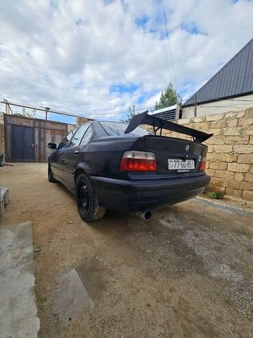 BMW: BMW 3 series: 1.6 l | 1995 il