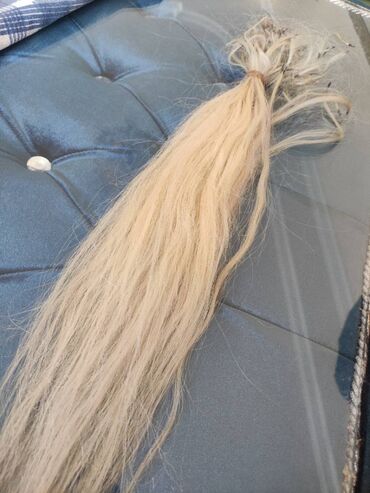 saçların satışı: Təbii sac satılır uzunluq 48-50sm çəkisini bilmirem ama az deyil 55