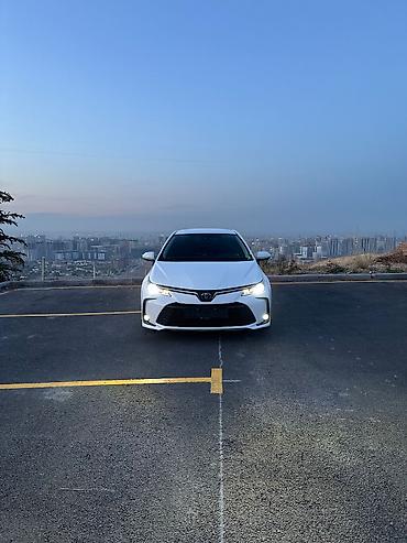 Toyota: Toyota Corolla: 2021 г., Гибрид — 1