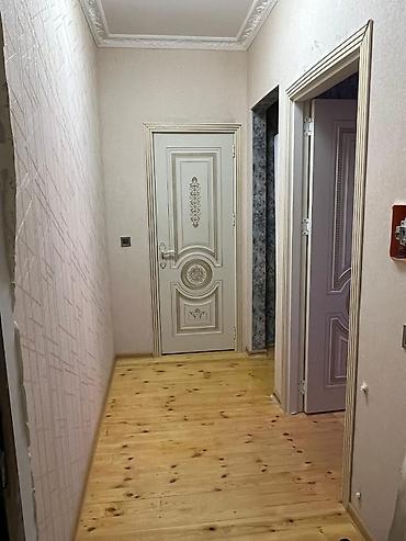 balaxanida heyet evi: AAAF parkda yerləşir öz şəxsi evimdir.kandisaner paltar yuyan konbi — 8