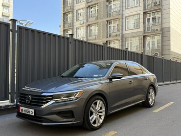 двигателя в: Volkswagen Passat: 2020 г., 2 л, Автомат, Бензин, Седан