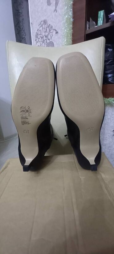 Çəkmələr: Ölçü: 41.5, Yeni -da lalafo.az — 5 Çəkmələr: Ölçü: 41.5, Yeni — 5