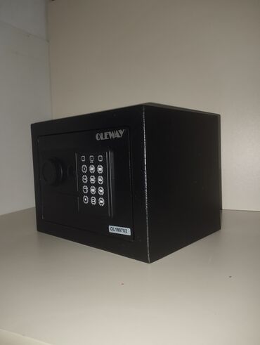 Seyflər: Təhlükəsizlik Seyfi – Elektron Parol və Açarla 📦 Ölçü: Hündürlük: 17 — 2