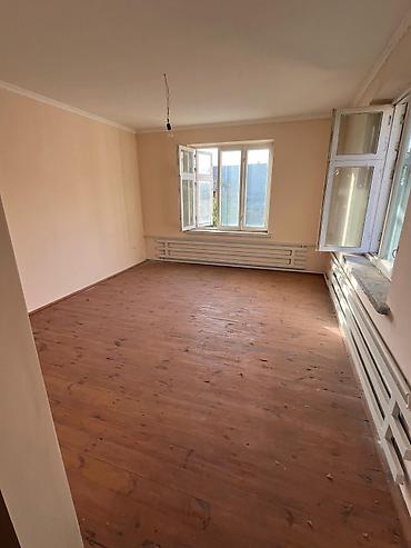 каракол комната: Продаётся Двухэтажный дом 16 соток. Дом Рядом с трассой. 5 комнат и — 9