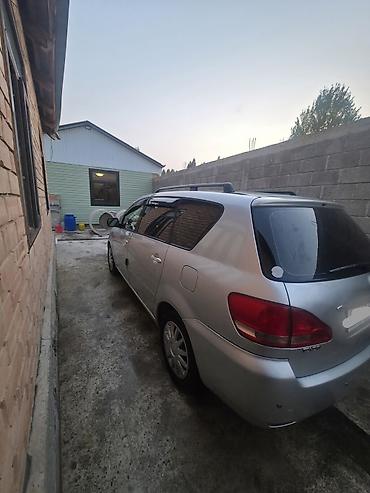 шампунь для машины для ручной мойки: Toyota Avensis Verso: 2002 г., 2 л, Автомат, Бензин, Универсал — 5