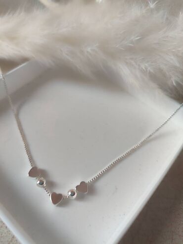 Necklaces: Pendant necklace, Material: Silver